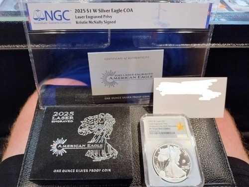 2025-W シルバーイーグル S$1 レーザー刻印 プライベート NGC PF70 UCameo OK-City サイン入り COA