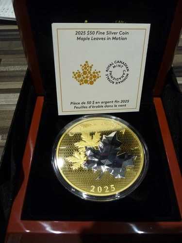 2025年カナダ50ドル銀貨5オンス「メープルリーフス・イン・モーション」 - RCMで完売
