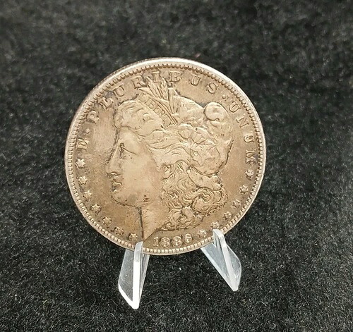 1886年 O モルガンドル銀貨 美しいコイン TP 10583