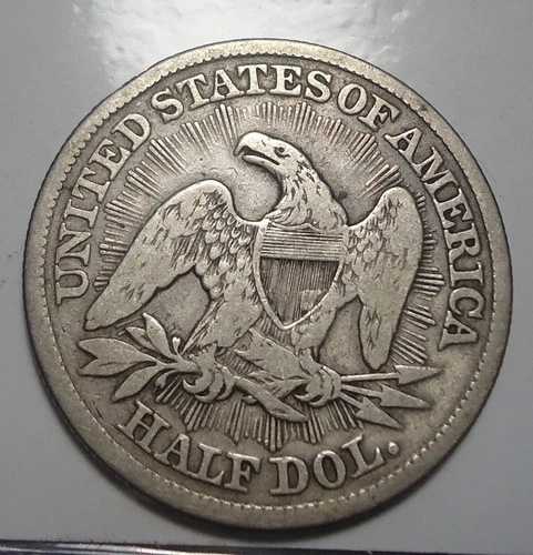 オリジナルの上質な1853年製矢/光線入りシーテッド・リバティ銀貨50セントハーフダラー。同梱可能です！