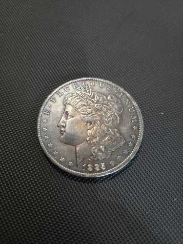 1885-O モーガン シルバー ダラー ~ BU、緑青調色付き