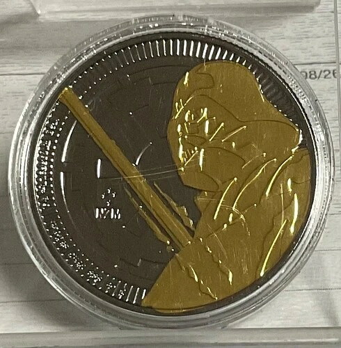 ニウエ 2018 2 $1オンス0.999 シルバースターウォーズ ダースヴェーダー ライトセーバーコイン 825045-