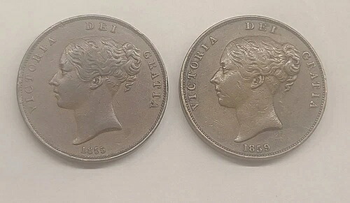 1855 年と 1858 年の異なるトリプル コロン ドット GB 銅ペニー 2 枚セット - 画像の通りです。