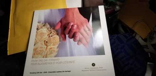 カナダ 2005 年結婚記念コイン セット。