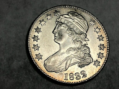 1832年製キャップド・バスト・ハーフドル銀貨。光沢のある良質AU、クリーニングは最小限。#uLr1