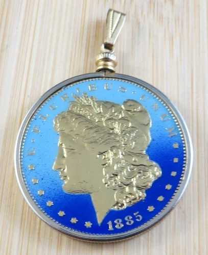 1885年製 米国製 モルガン銀貨 1ドル硬貨 カラー化 金/青 表裏ペンダント #548｜WORLD RESOURCE【QUEEN店】