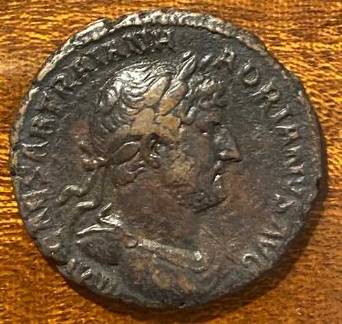 古代ローマの硬貨ハドリアヌス
