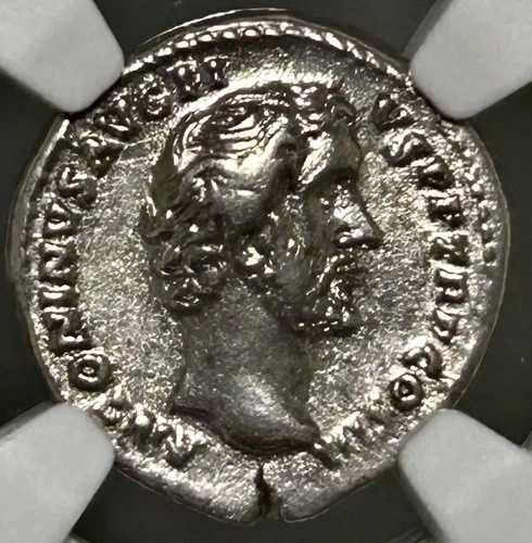 アントニヌス・ピウス AR デナリウス AD 138-161 元老院の天才 NGC Ch VF