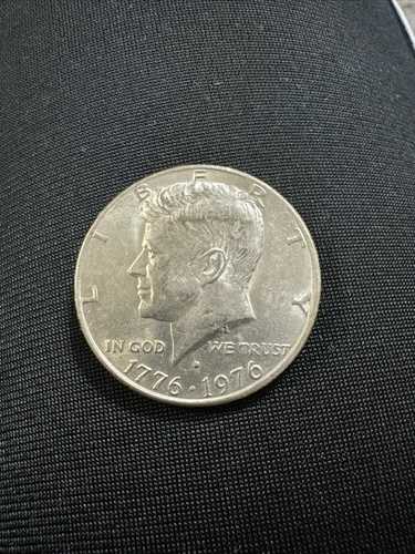 ケニー・バイセンテニアル・ハーフダラー 1776 - 1976 D We Trust エラー
