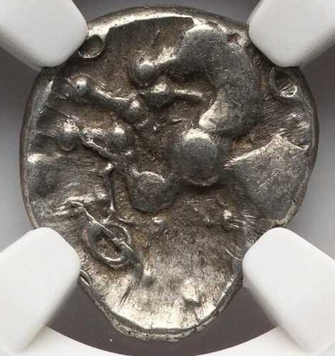 NGC Ch VF、ガリア・アエドゥイ、古代フランス、紀元前50年、ケルト、ケルト人、AR、クィナリウス銀貨