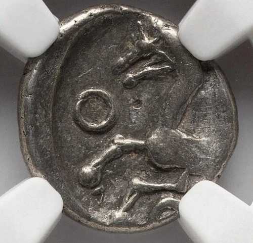 NGC Ch VF、ガリア・アエドゥイ、古代フランス、紀元前50年、ケルト、ケルト人、AR、クィナリウス銀貨