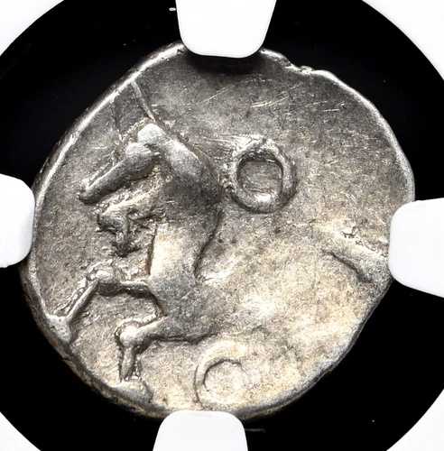 ケルト・ガリア、ハエドゥイ。紀元前1世紀。銀製クィナリウス像（馬）、NGC VF 40,040円