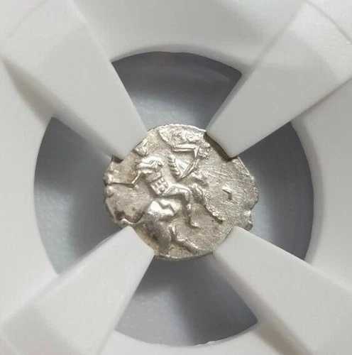イヴァン4世（雷帝）ロシア NGC UNC 詳細 銀製 デンガ 1533-1584年 馬の暴君
