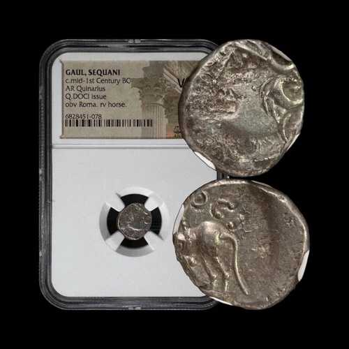 ガリア。 57 BC、AR クイナリウス、シルバー - NGC VF - セルティック、セクアニ、ローマ馬 Q.Doci