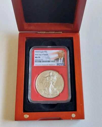 2020年 シルバーイーグルコイン S$1 NGC MS70 レッド - 第45代大統領ドナルド・トランプ 木箱入り