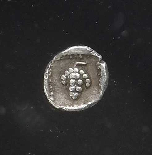 Soloi CILICIA アテナとブドウ NGC チョイス シルバー 古代ギリシャ ヘミオボル コイン D631