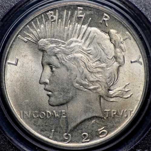 1925年ピースドル PCGS MS 64 滑らかで打刻も良好、軽いオリジナルベール付き