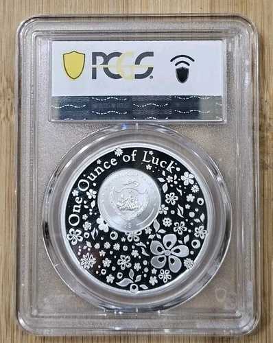 2023年 パラオ 1オンス 四つ葉のクローバー 5ドル銀貨 PCGS PR69DCAM 初日発行