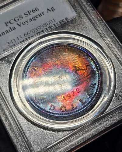 1972年 トーン加工 カナダ ボヤージャー シルバードル $1 PCGS SP66 エレクトリックレインボーカラー