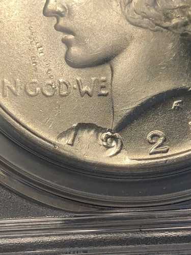 劇的な打刻、切り取り線あり 1923年 ピースダラー PCGS MS 64 *ダブルミントエラー