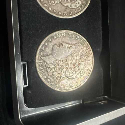 5. 美しいモルガン、ドル 1883.O 1885 1891 1890年代? 400,400円