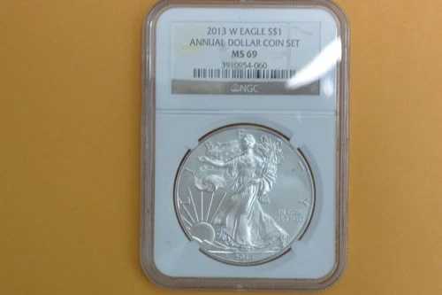 2013-W バーニッシュドシルバーイーグル NGC MS69 UNC (2013年アニュアルドルセット) 46,200円