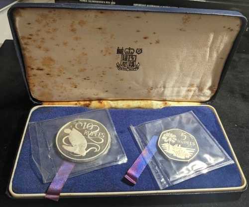 1974年 セイシェル共和国 プルーフ銀貨 2枚セット - 10ルピー＆5ルピー #091