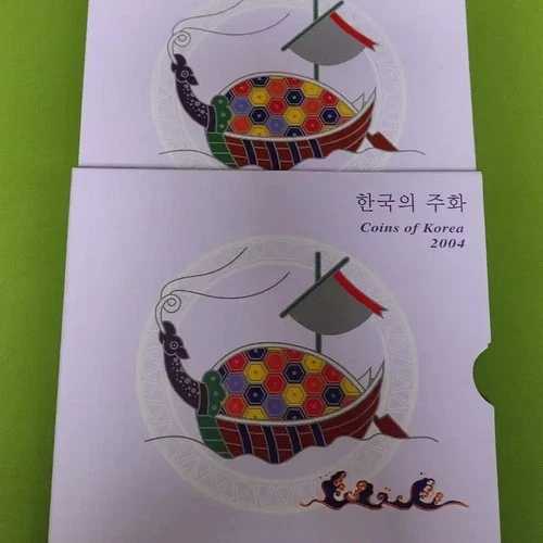 2004年 韓国造幣局 新品同様セット -未使用&完全-