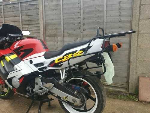 ホンダ CBR600F コンプリートキャリアセット - ブラック BY HEPCO AND BECKER (1993-1996)|WORLD RESOURCE【QUEEN店】