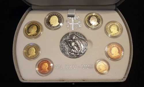 バチカン流通コインセット公式コースセット2003メダル付き（1セントから2ユーロ）プルーフ87429-