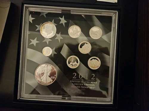 2012年限定版 シルバープルーフセット 米国造幣局発行 90%銀貨7枚と.999銀イーグル｜WORLD RESOURCE【QUEEN店】