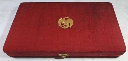 1960年代のタイ記念コインコレクション(赤いシルクボックス入り、30枚入り)|WORLD RESOURCE【QUEEN店】