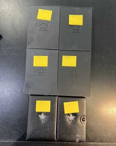 ? ロイヤルカナディアンミントのプルーフセットとダブルストラックセット
