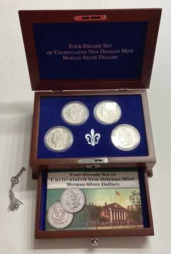 ニューオーリンズ造幣局製 モルガン銀貨 40年記念 UNC 木製ディスプレイ #7286