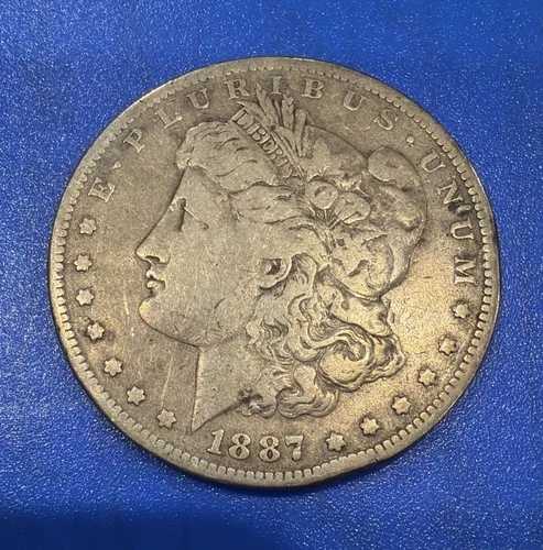 1887年 S $1 モルガン銀貨 #245 40,040円