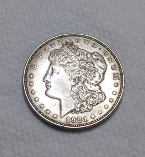 1921年モルガン銀貨。推定未流通ミントステート60/61。ビデオM0010。