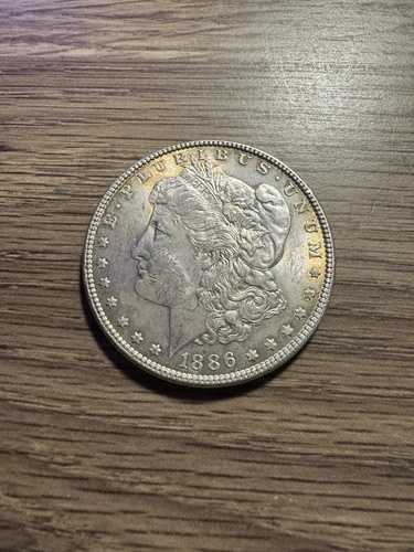 1886 年 $1 モルガン シルバー ダラー BU