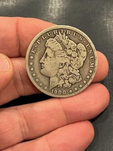 1900-O モルガン銀貨 ダークトナー スタンドアウト