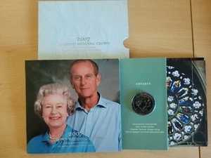 2007年ダイヤモンド婚式記念クラウンコイン（英国王立造幣局製フォルダー入り）。｜WORLD RESOURCE【QUEEN店】