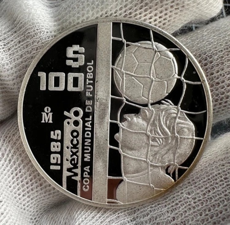1985年 100ドル メキシコ銀行 1オンス シルバー 0.925プルーフメダル フットボールメキシコ 86 UNC｜WORLD RESOURCE【QUEEN店】