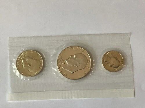 1976 3ピース シルバー UNC レッドパック エラー ミントセット (PF IKE ドル UNC の代わりに｜WORLD RESOURCE【QUEEN店】