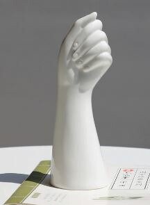 花立て 今めかしい 瀬戸もの 御花軍事基地 北欧風 手：白いこと/White [貨物輸送無料 インポート品] かびん 白 今日このごろ美術風 分かりやすい 面白 雑貨 陶器