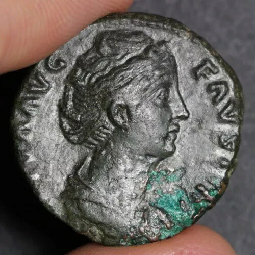 皇后ファウスティナ コインとしてのブロンズ 古代ローマ帝国 141AD アントニヌス ピウス 25mm