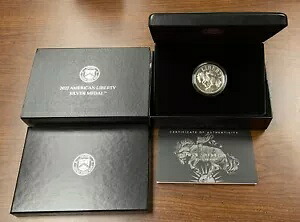 2022 年 OGP アメリカン リバティ シルバー メダル (COA 付き)