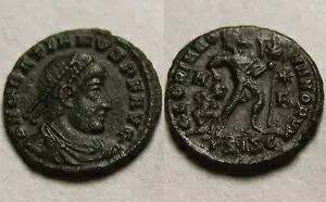 希少な本物の古代ローマのコイン グラティアン 379 AD キャプティブ スタンダード Chi-rho Labarum