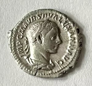 古代 AR デナリウス銀貨 ローマ帝国セウェルス アレクサンダー 西暦 222 ～ 235 年。