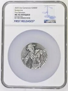 2025 カメルーン 2 オンス シルバー アンティーク NGC MS 70 スケアクロウ 初回リリース 暗闇で光る