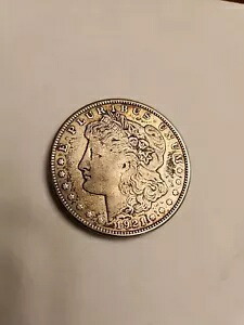 1921 年代の 1 ドル銀貨