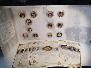 (Lot 875) Her Majesty: A Life in Pictures - 金貨付きコンプリートセット