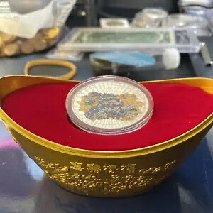 ニウエ諸島 2013 2$ 旧蛇年ラッキー オーバル 1 オンス シルバー コイン限定。
